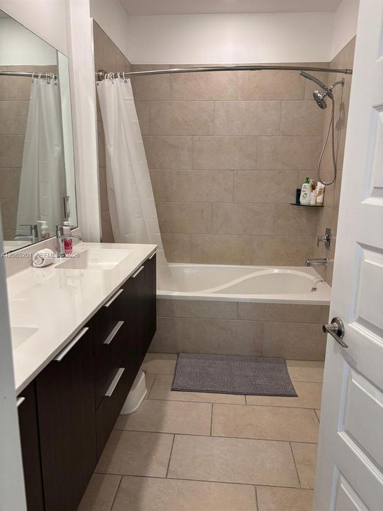 For Rent: $3,097 (3 beds, 2 baths, 1129 Square Feet)