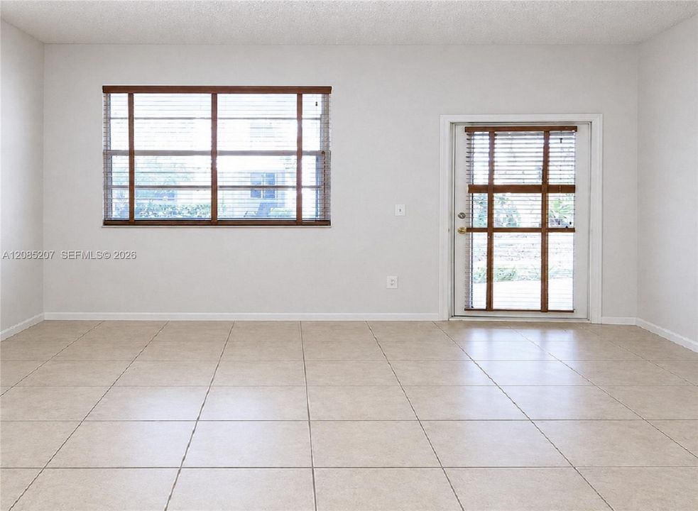 En Renta: $2,900 (2 camas, 2 baños, 1077 Pies cuadrados)