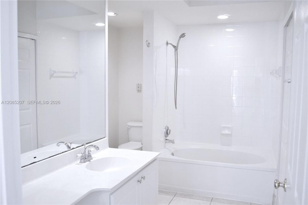 En Renta: $2,900 (2 camas, 2 baños, 1077 Pies cuadrados)
