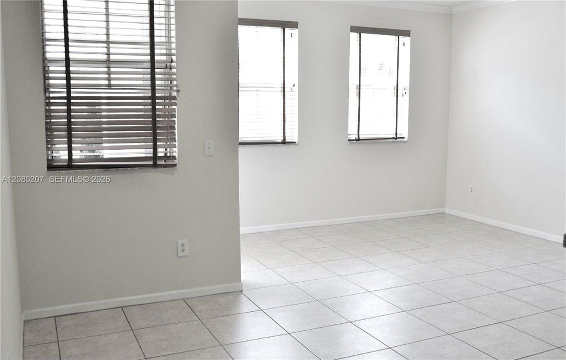 En Renta: $2,900 (2 camas, 2 baños, 1077 Pies cuadrados)