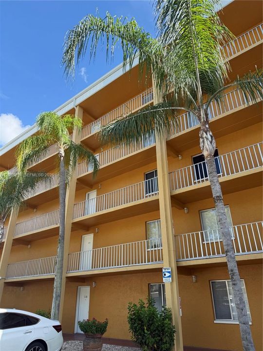 En Venta: $77,900 (1 camas, 1 baños, 840 Pies cuadrados)