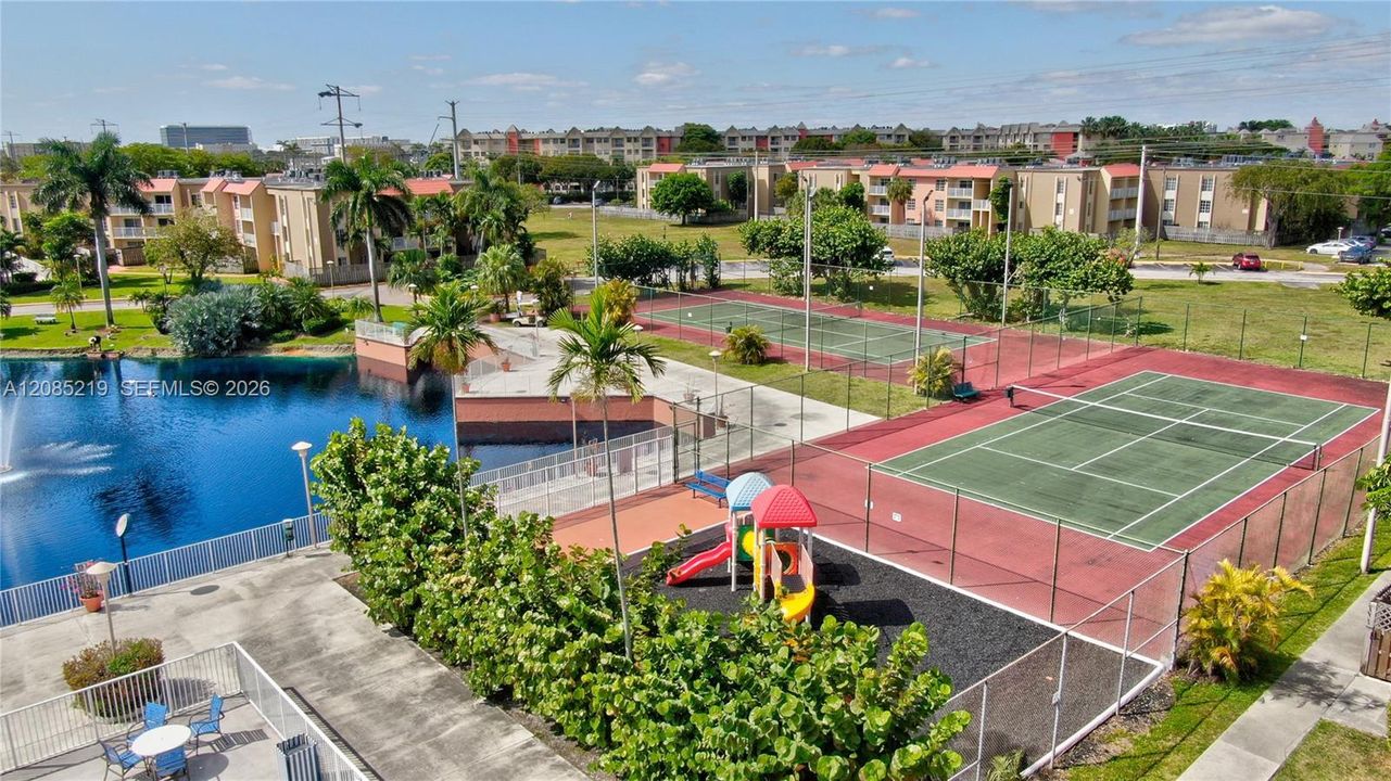 В аренду: $1,850 (1 спален, 1 ванн, 810 Квадратных фут)