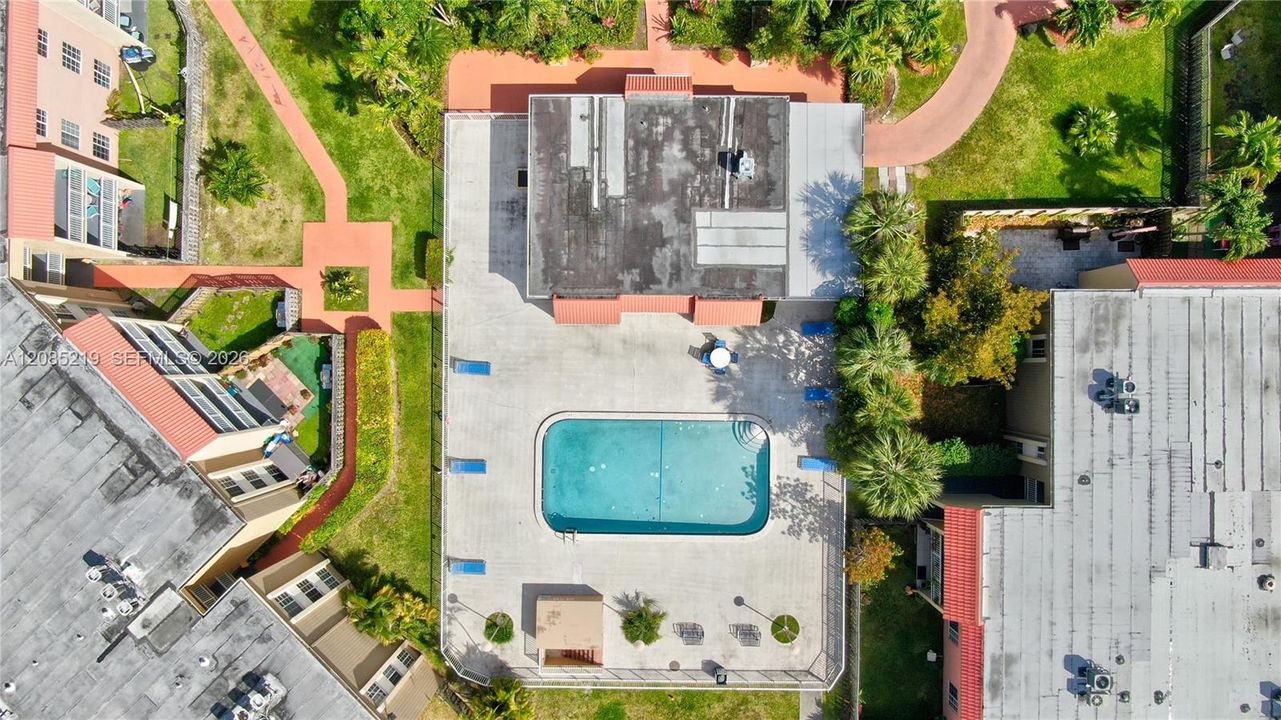 В аренду: $1,850 (1 спален, 1 ванн, 810 Квадратных фут)