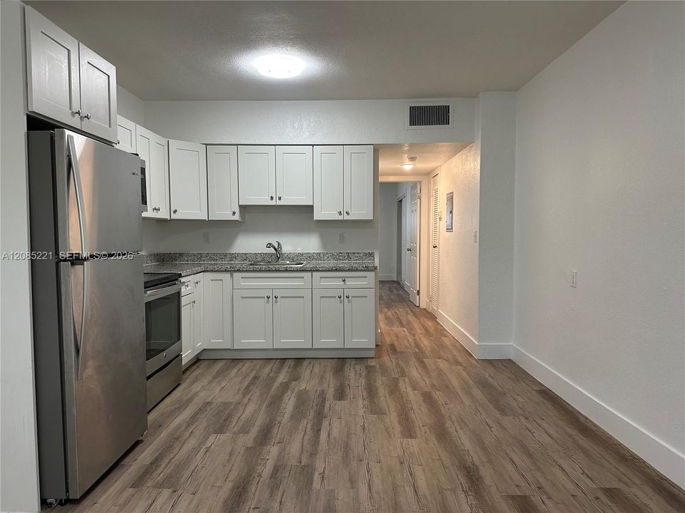 В аренду: $1,695 (1 спален, 1 ванн, 0 Квадратных фут)