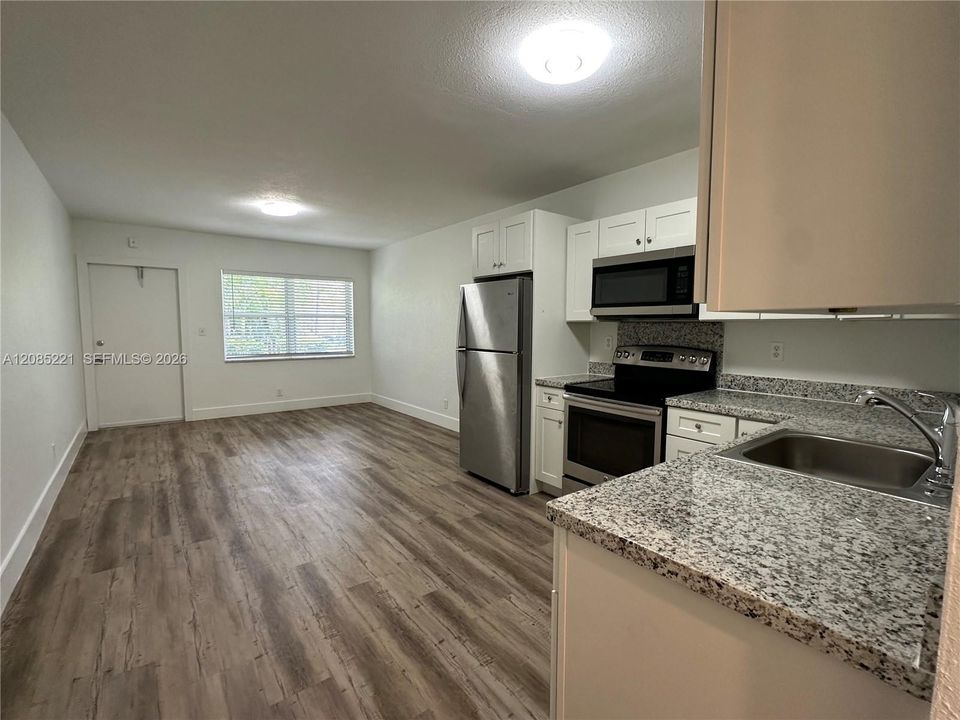 В аренду: $1,695 (1 спален, 1 ванн, 0 Квадратных фут)