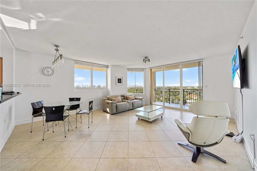 En Venta: $759,900 (2 camas, 2 baños, 1397 Pies cuadrados)