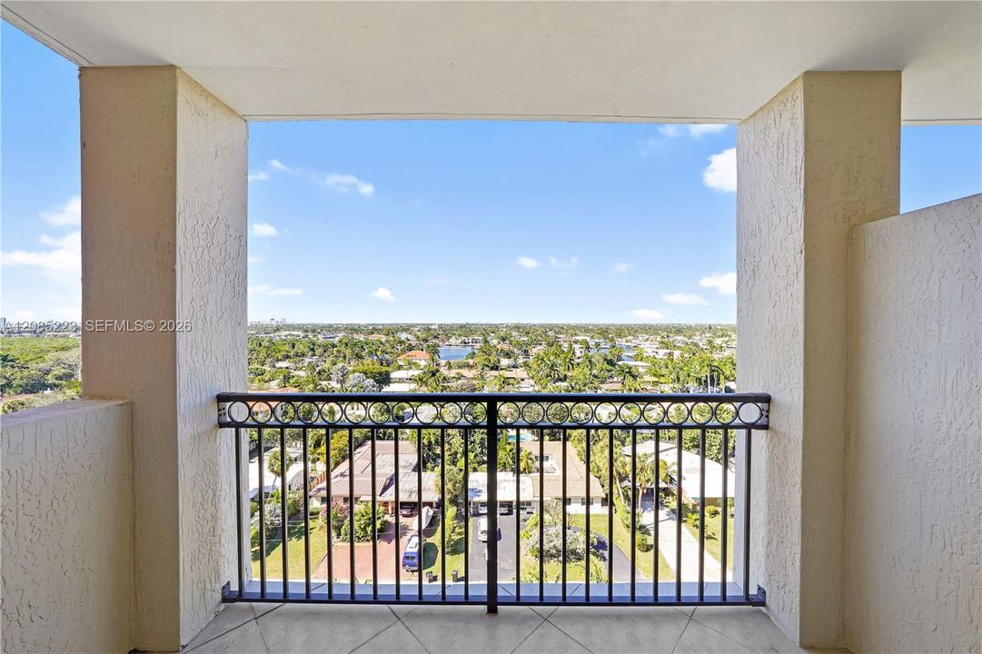 En Venta: $759,900 (2 camas, 2 baños, 1397 Pies cuadrados)