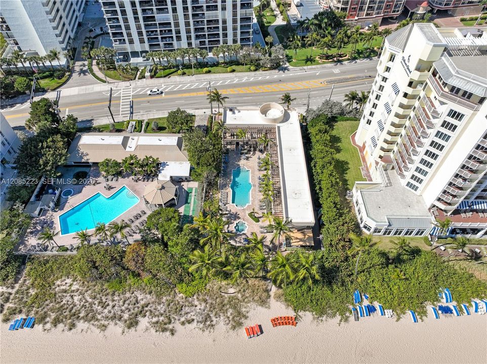 En Venta: $759,900 (2 camas, 2 baños, 1397 Pies cuadrados)