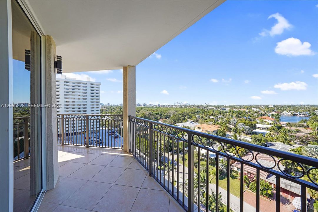 En Venta: $759,900 (2 camas, 2 baños, 1397 Pies cuadrados)