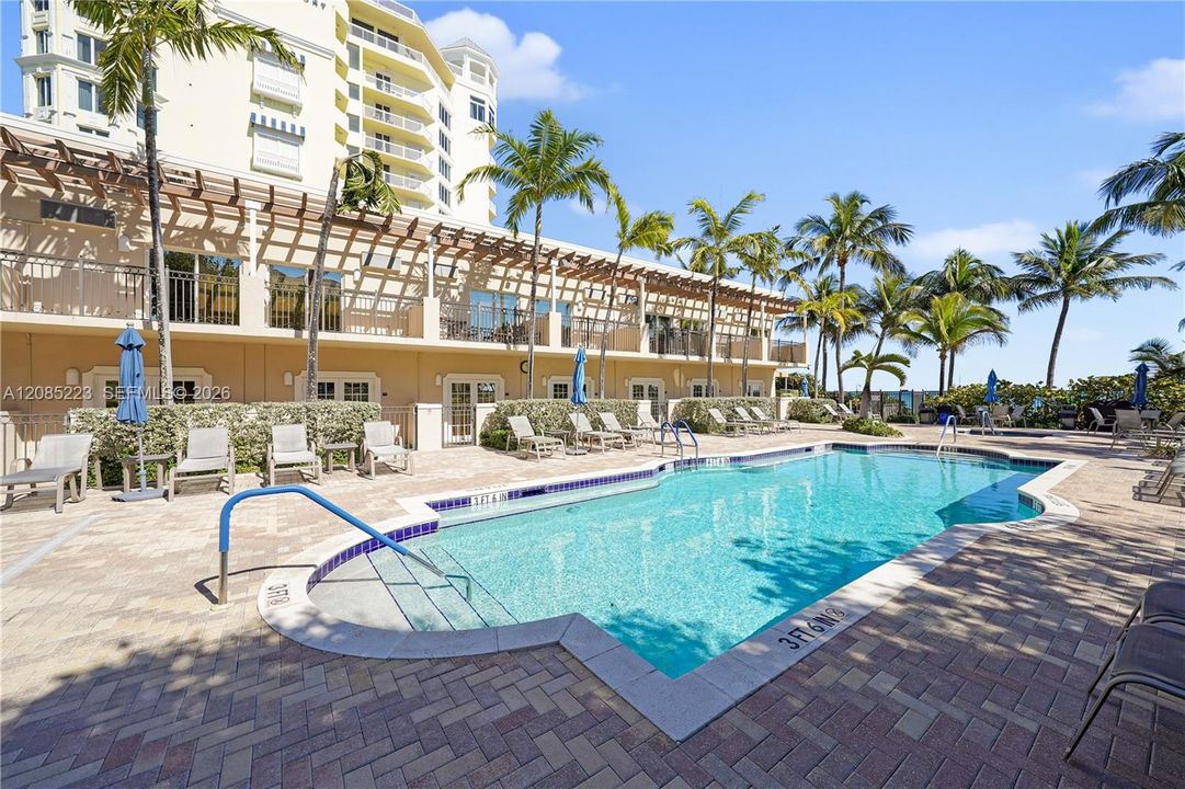En Venta: $759,900 (2 camas, 2 baños, 1397 Pies cuadrados)