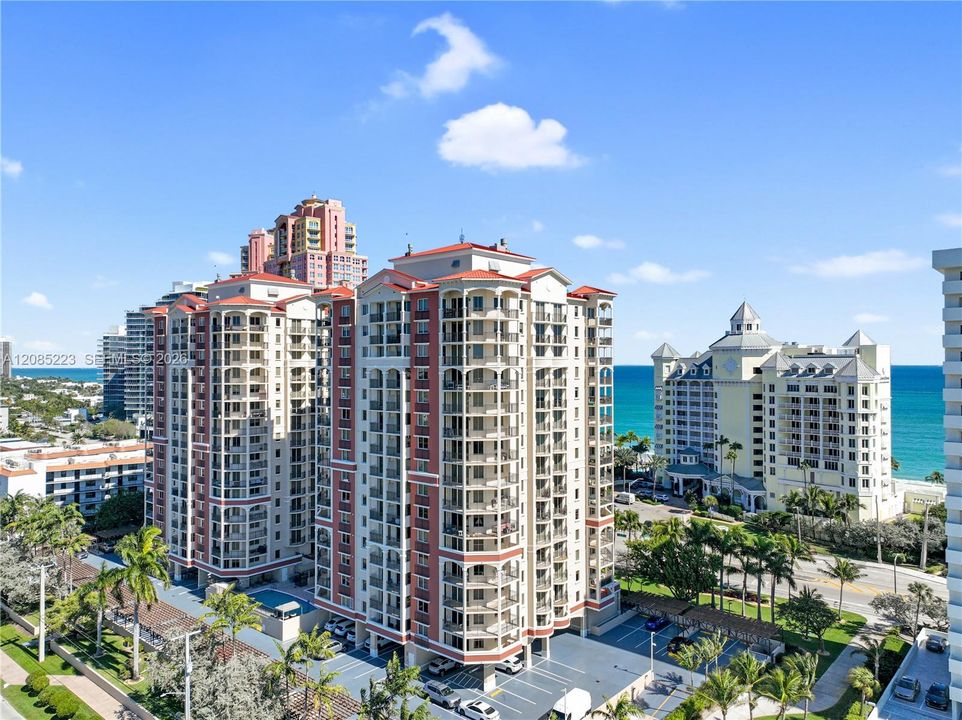 En Venta: $759,900 (2 camas, 2 baños, 1397 Pies cuadrados)