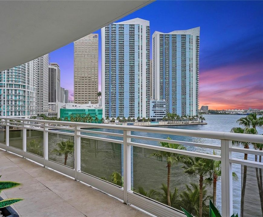 For Rent: $6,000 (2 beds, 2 baths, 1301 Square Feet)
