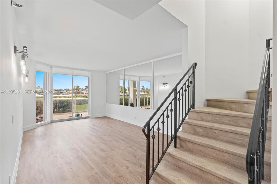 For Rent: $10,750 (4 beds, 2 baths, 2800 Square Feet)