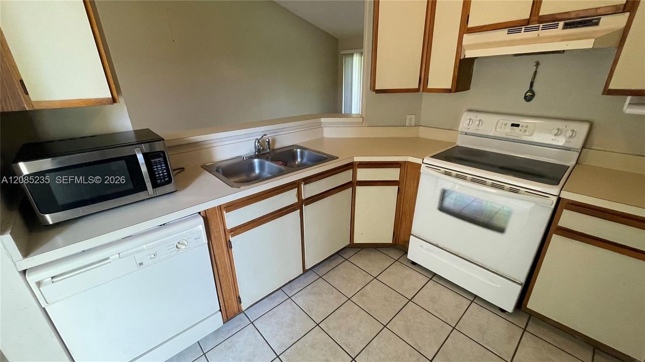 В аренду: $1,650 (1 спален, 1 ванн, 872 Квадратных фут)