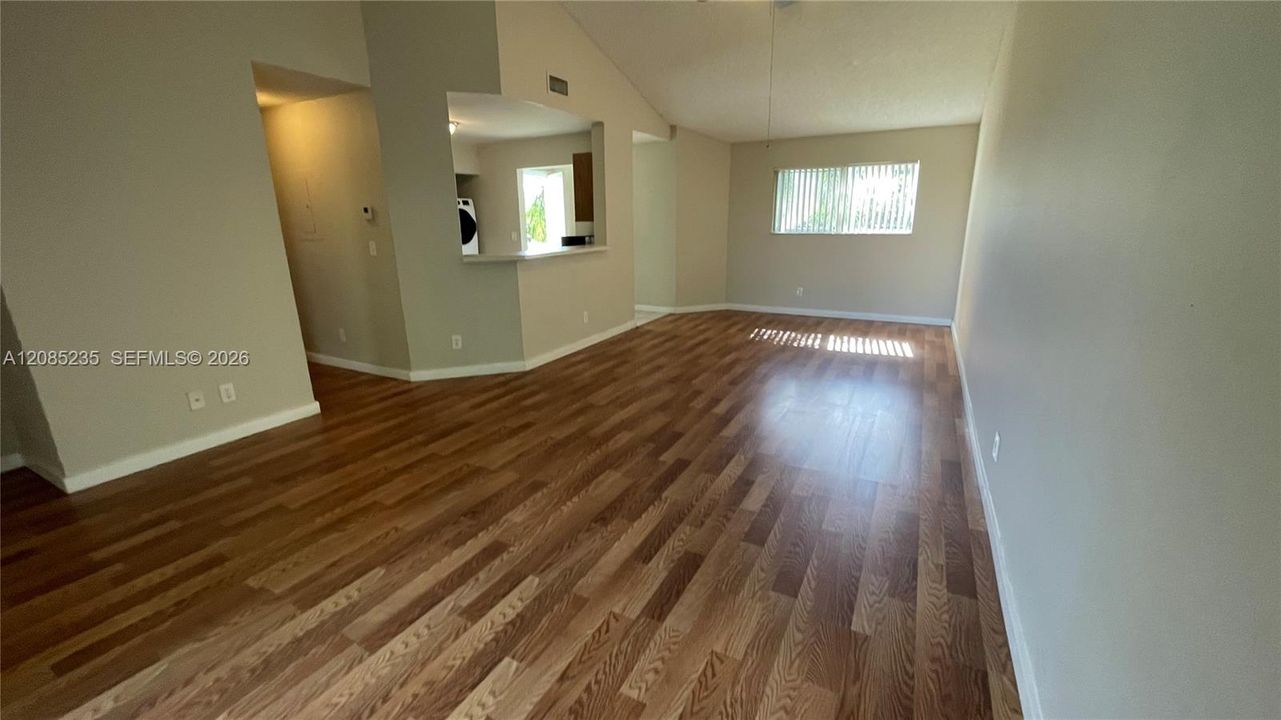 В аренду: $1,650 (1 спален, 1 ванн, 872 Квадратных фут)