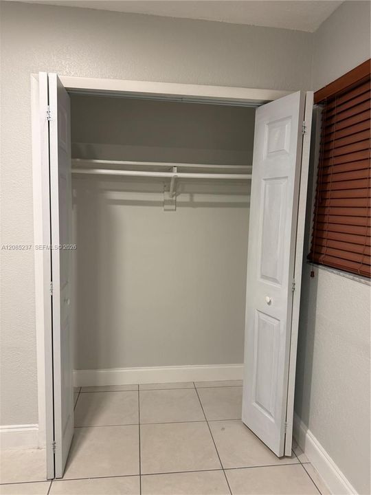 For Rent: $3,350 (3 beds, 2 baths, 1367 Square Feet)