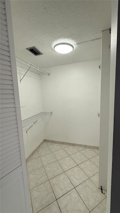 En Venta: $150,000 (2 camas, 2 baños, 1000 Pies cuadrados)