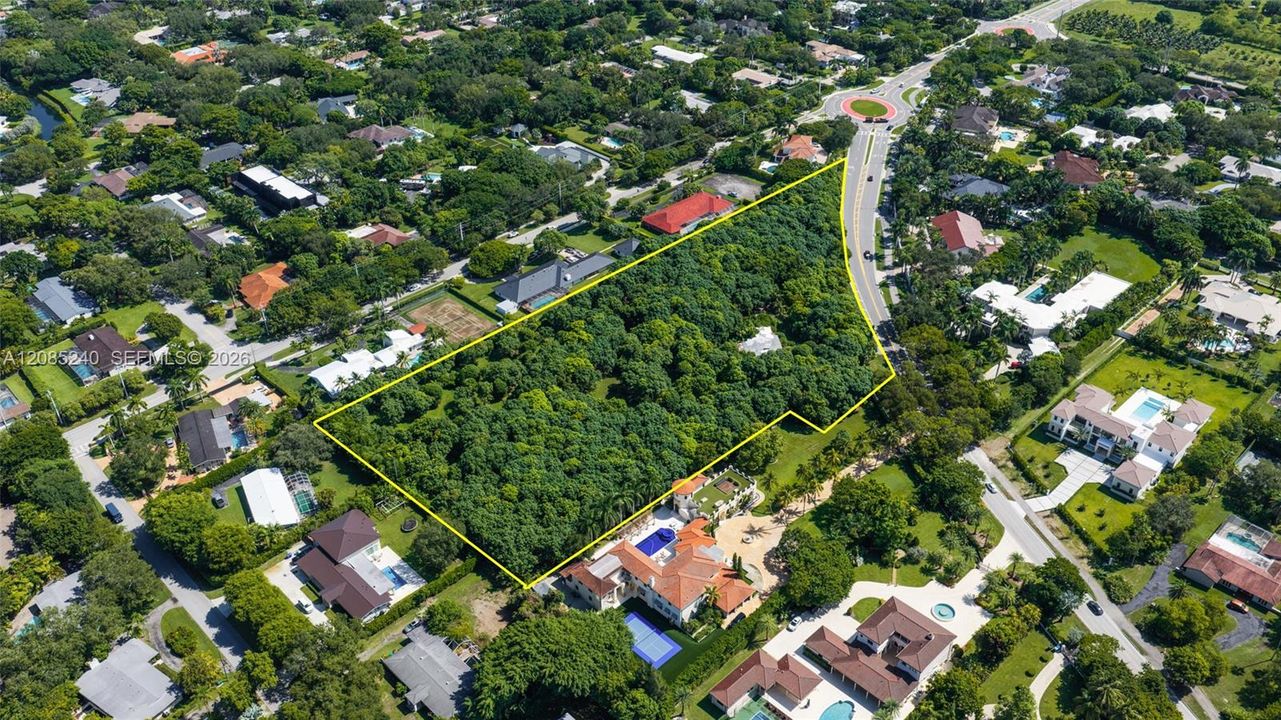 For Sale: $10,995,000 (5.20 acres)