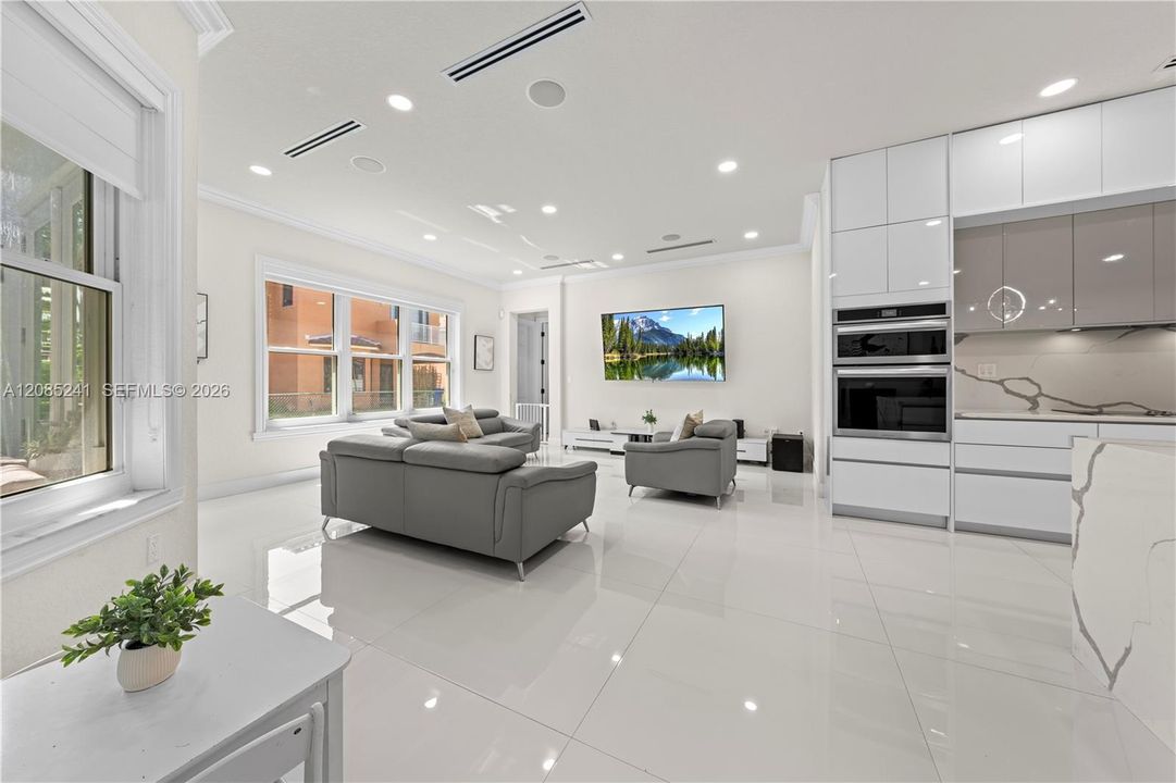 For Sale: $849,999 (4 beds, 3 baths, 2422 Square Feet)