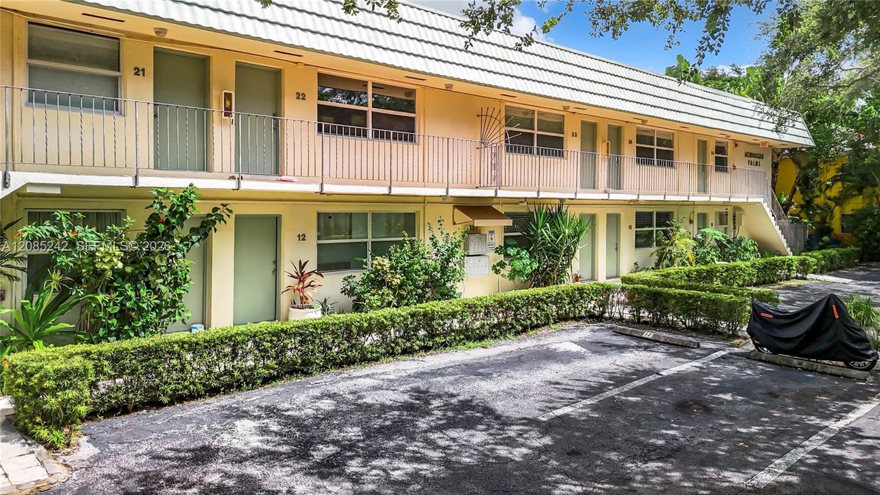 For Rent: $2,650 (1 beds, 1 baths, 519 Square Feet)