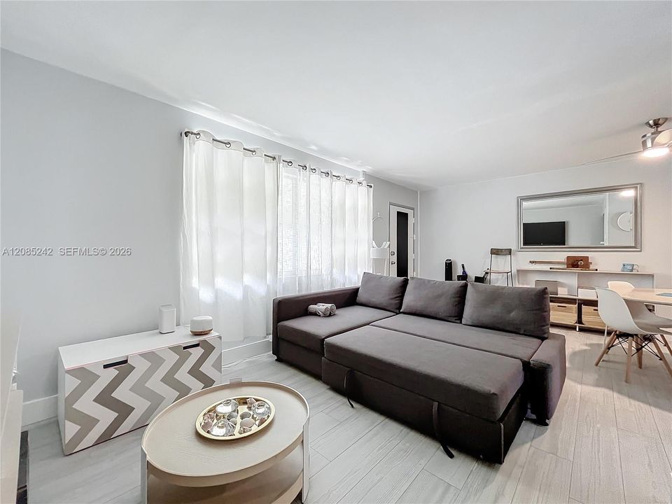 For Rent: $2,650 (1 beds, 1 baths, 519 Square Feet)