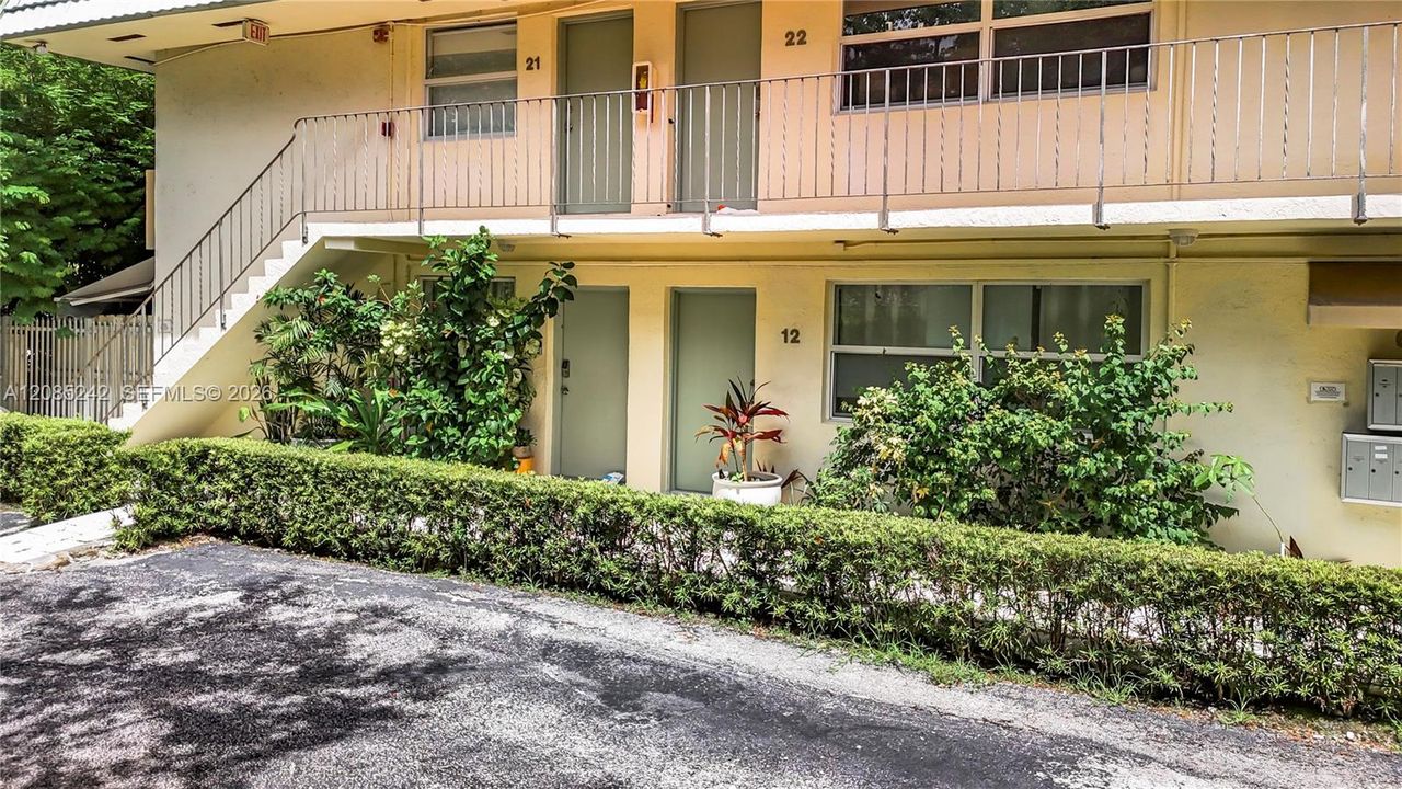 For Rent: $2,650 (1 beds, 1 baths, 519 Square Feet)