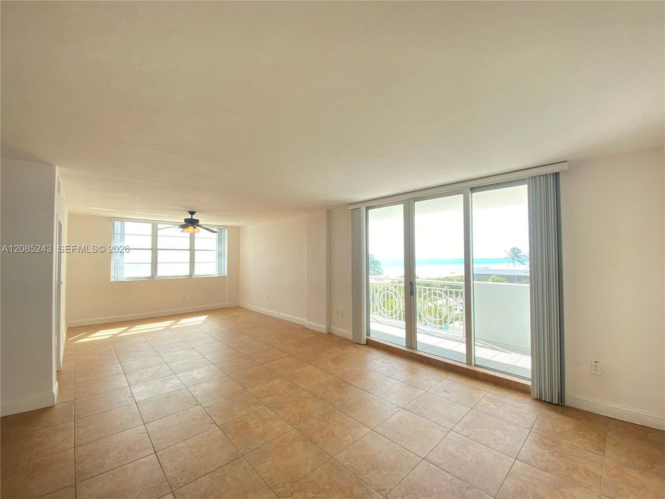 En Renta: $5,395 (2 camas, 2 baños, 1909 Pies cuadrados)