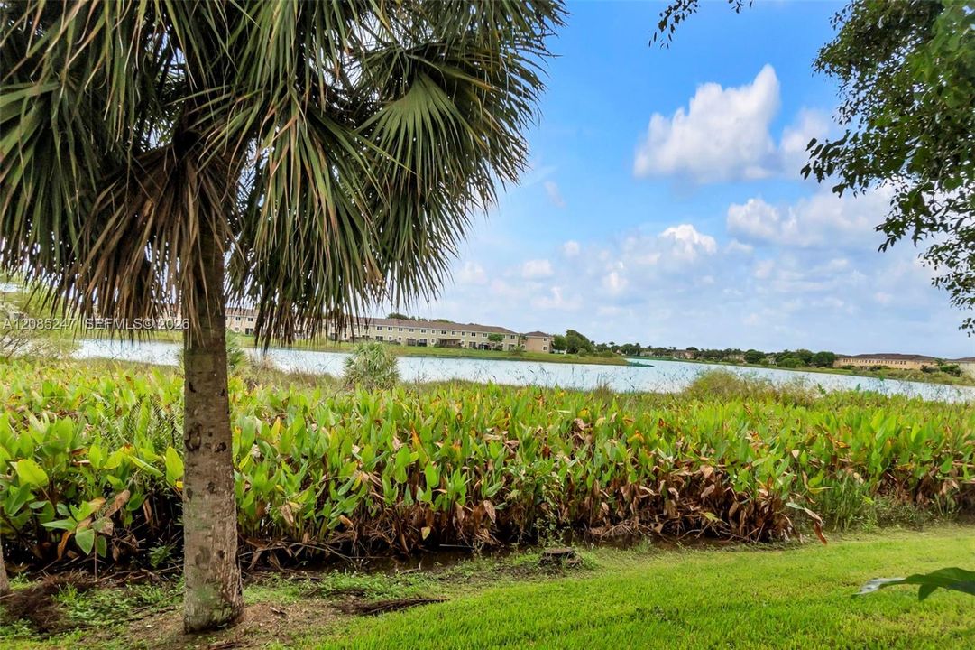 For Sale: $399,900 (3 beds, 2 baths, 1693 Square Feet)