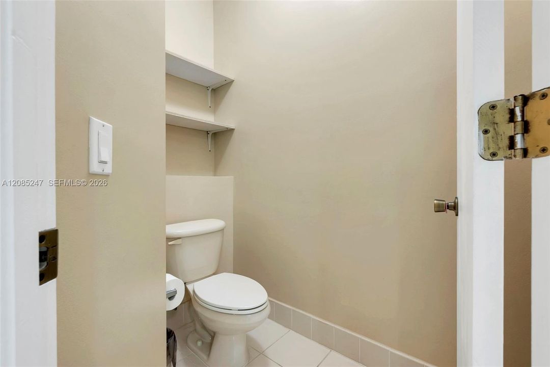For Sale: $399,900 (3 beds, 2 baths, 1693 Square Feet)