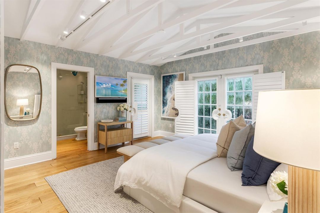 PRIMARY_BEDROOM