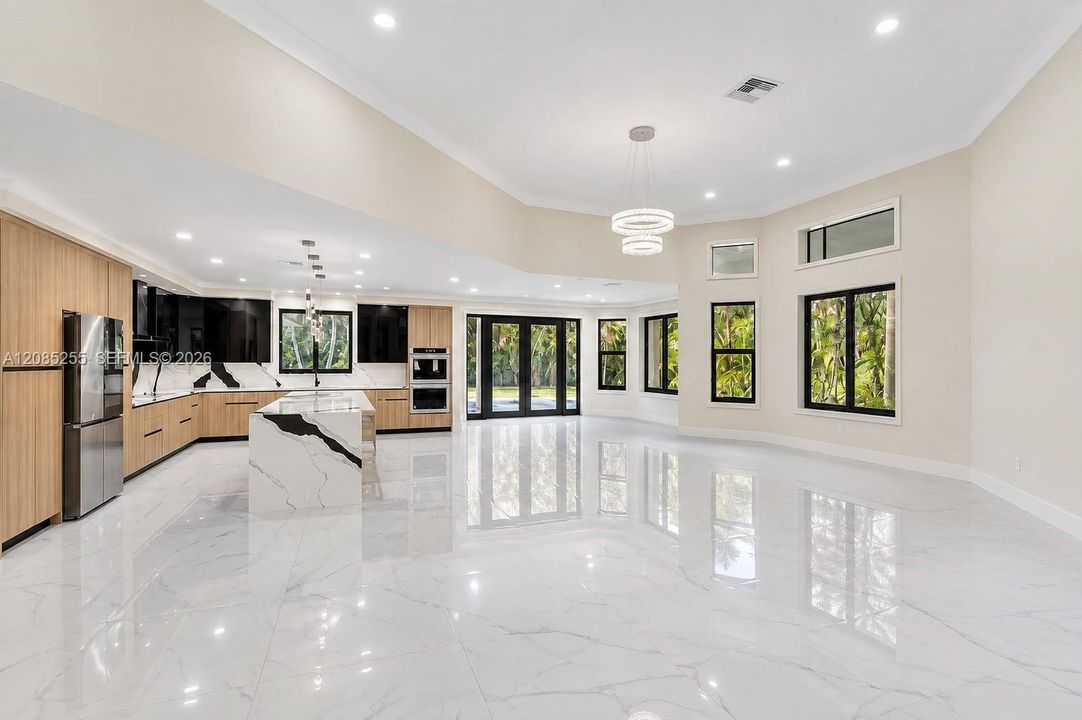 For Sale: $2,485,000 (5 beds, 4 baths, 4153 Square Feet)