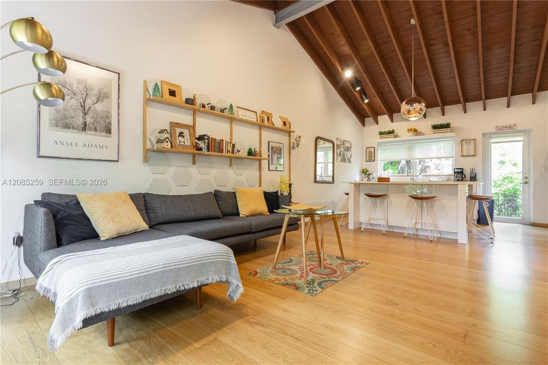 En Renta: $3,600 (3 camas, 2 baños, 1088 Pies cuadrados)
