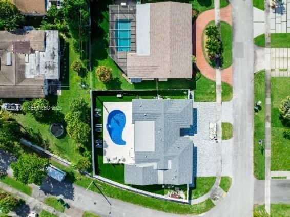 For Rent: $12,000 (6 beds, 4 baths, 2899 Square Feet)