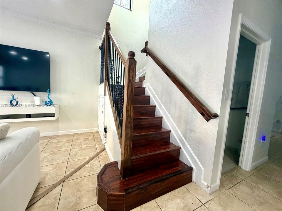 En Venta: $450,000 (3 camas, 2 baños, 1656 Pies cuadrados)