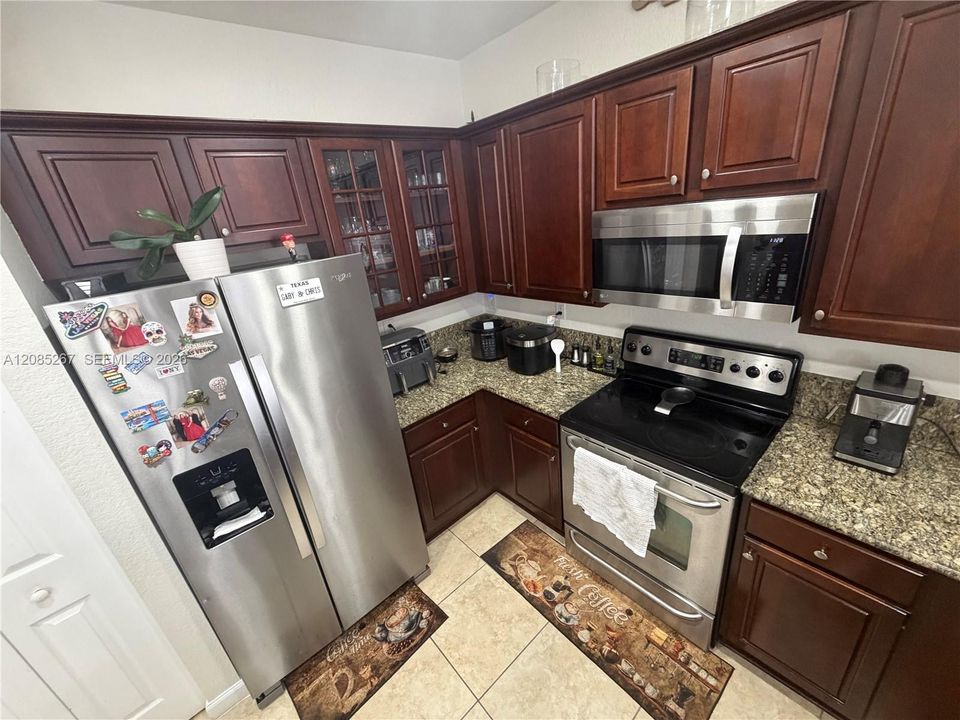 En Venta: $450,000 (3 camas, 2 baños, 1656 Pies cuadrados)