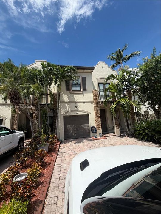 En Venta: $450,000 (3 camas, 2 baños, 1656 Pies cuadrados)