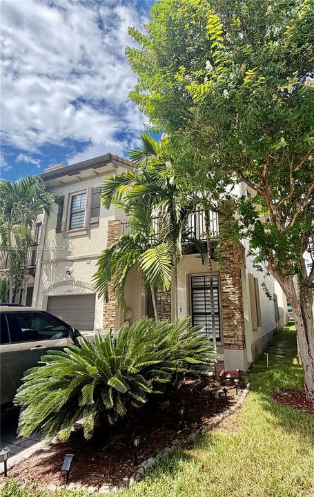 En Venta: $450,000 (3 camas, 2 baños, 1656 Pies cuadrados)