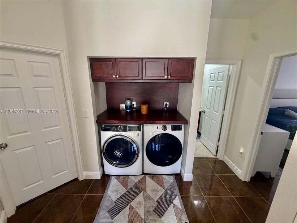 En Venta: $450,000 (3 camas, 2 baños, 1656 Pies cuadrados)