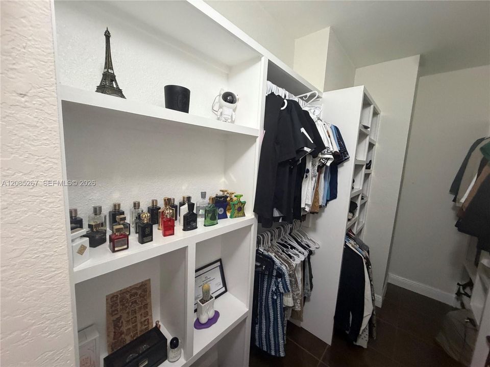 En Venta: $450,000 (3 camas, 2 baños, 1656 Pies cuadrados)