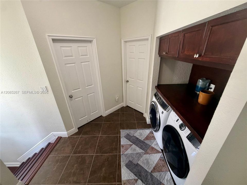 En Venta: $450,000 (3 camas, 2 baños, 1656 Pies cuadrados)