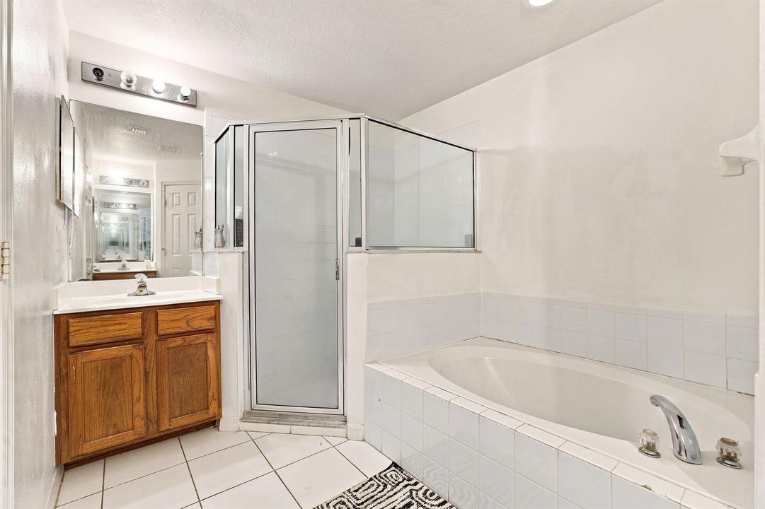 31-web-or-mls-3F2A3111-topaz