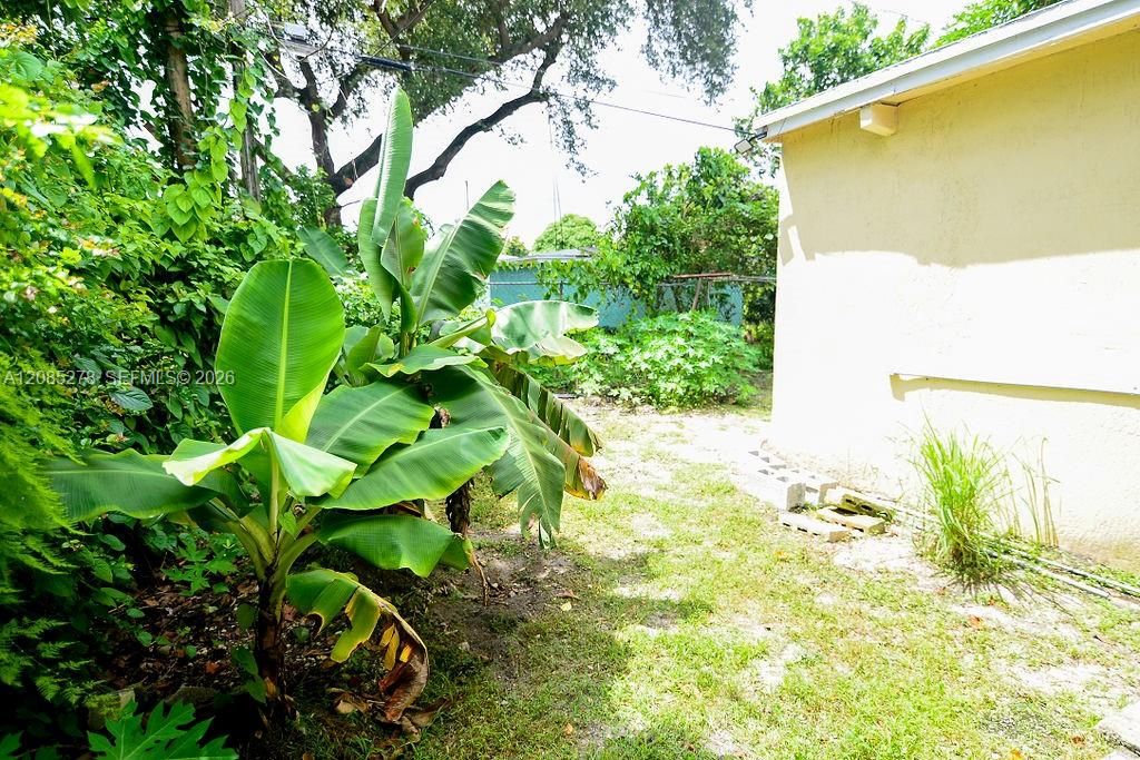 For Sale: $525,000 (3 beds, 2 baths, 1336 Square Feet)