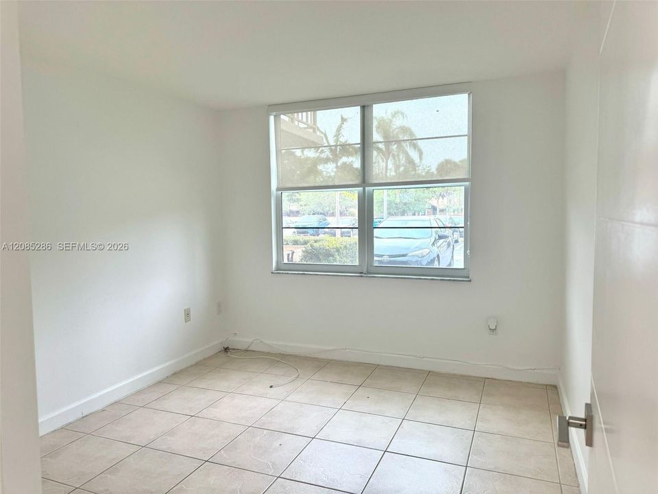 В аренду: $2,350 (2 спален, 2 ванн, 1089 Квадратных фут)