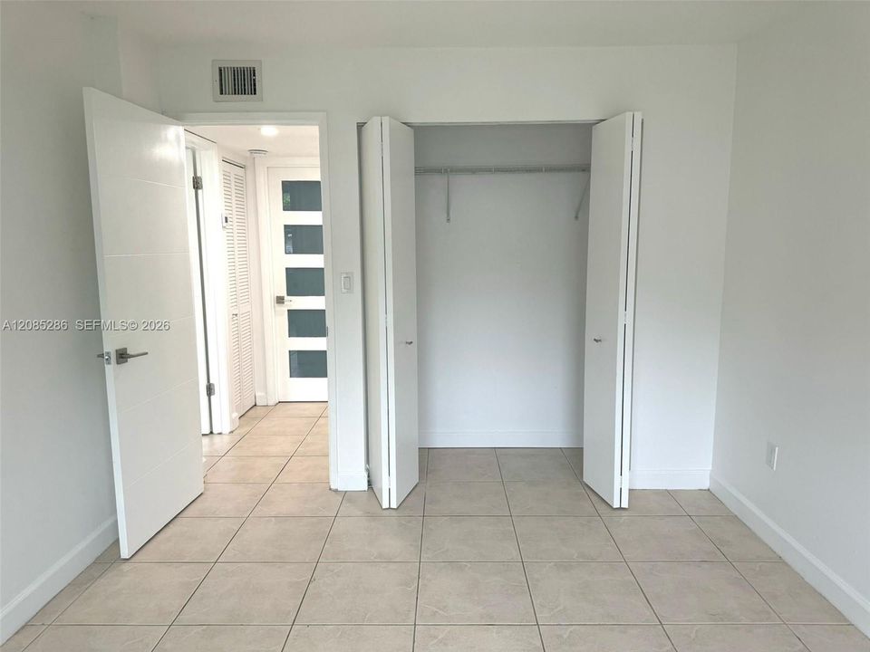 В аренду: $2,350 (2 спален, 2 ванн, 1089 Квадратных фут)