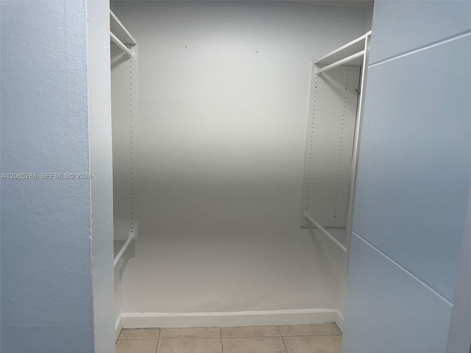 В аренду: $2,350 (2 спален, 2 ванн, 1089 Квадратных фут)