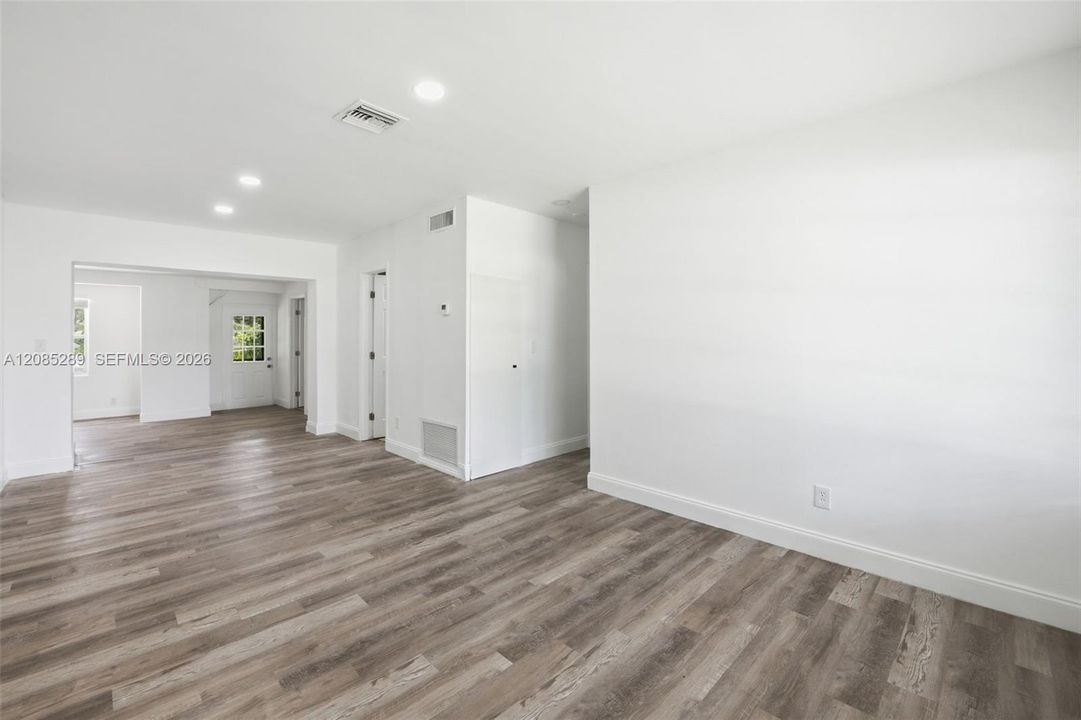 En Renta: $3,600 (4 camas, 2 baños, 1172 Pies cuadrados)