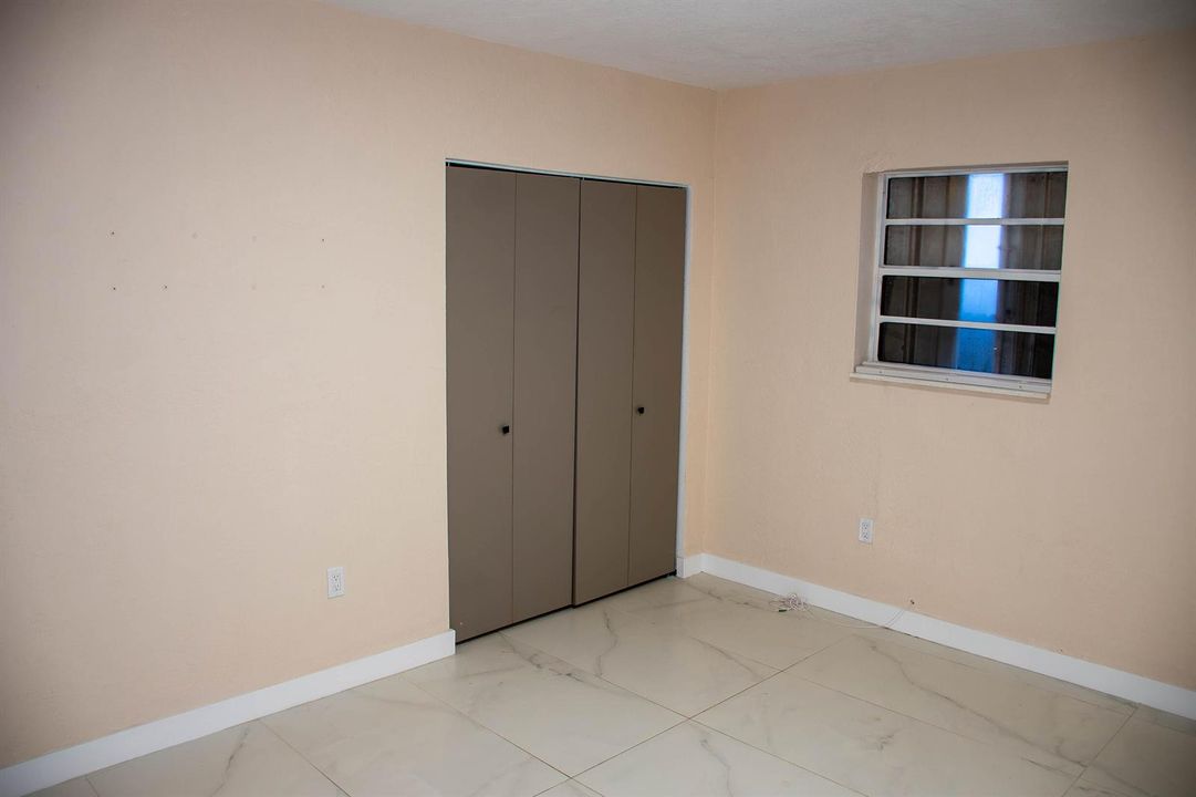 Bedroom 1C