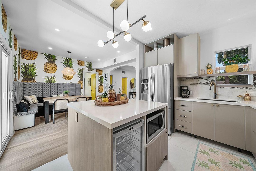 015-525WestwoodRoad-WestPalmBeach-FL-334