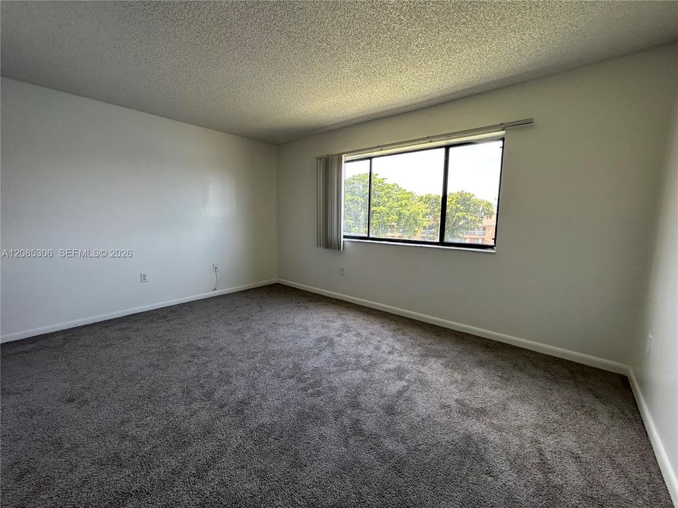 В аренду: $1,825 (2 спален, 2 ванн, 1032 Квадратных фут)