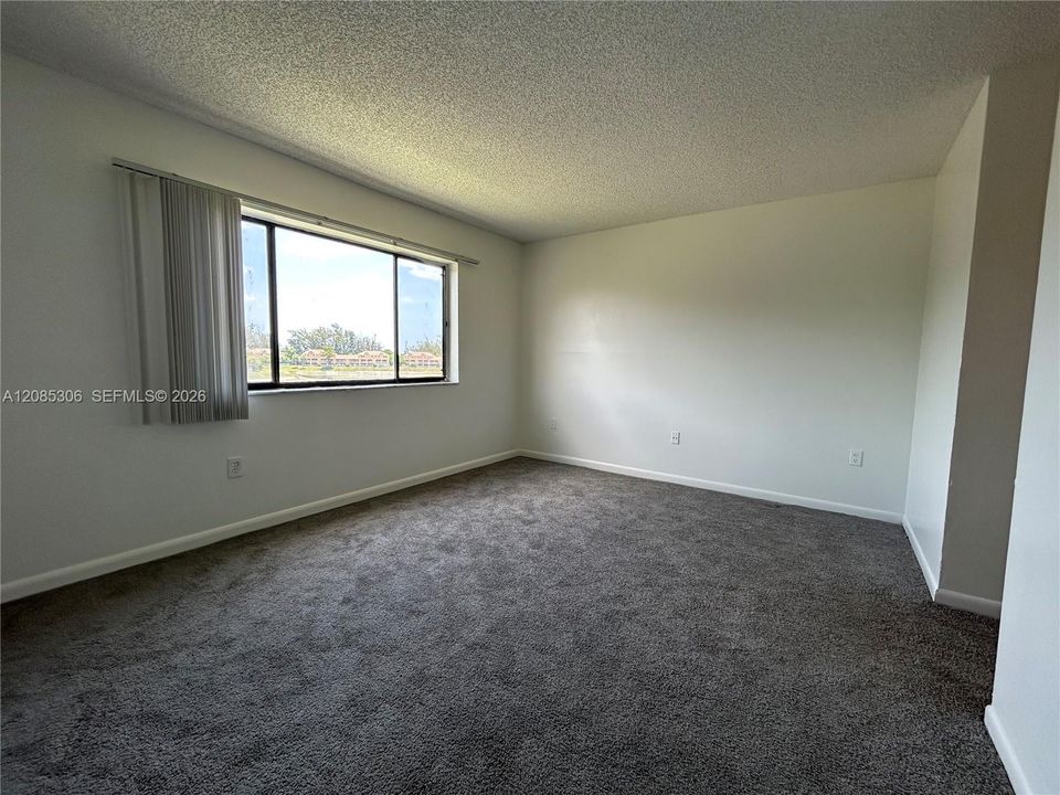 В аренду: $1,825 (2 спален, 2 ванн, 1032 Квадратных фут)